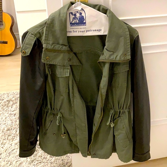 Trendy, stylish,utility jacket - Picture 2 of 3